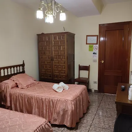 - Restaurante Vilaboa -wifi, Aparcamiento Propio- Hotel 3*