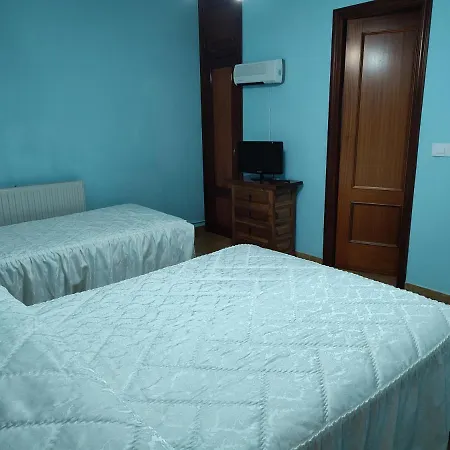 Hotel - Restaurante Vilaboa -wifi, Aparcamiento Propio- 3*