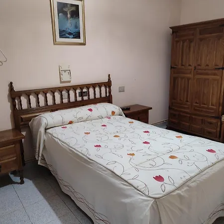 Hotel - Restaurante Vilaboa -wifi, Aparcamiento Propio- 3*