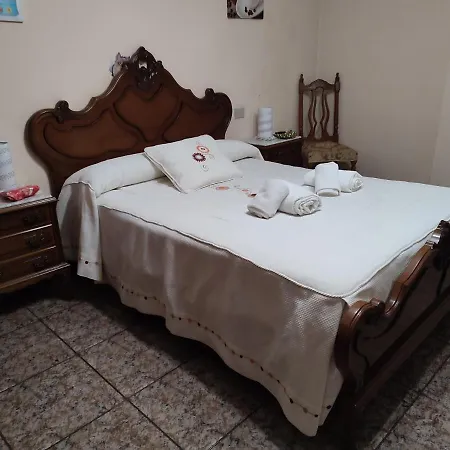 Hotel - Restaurante Vilaboa -wifi, Aparcamiento Propio- Boveda (Alava)